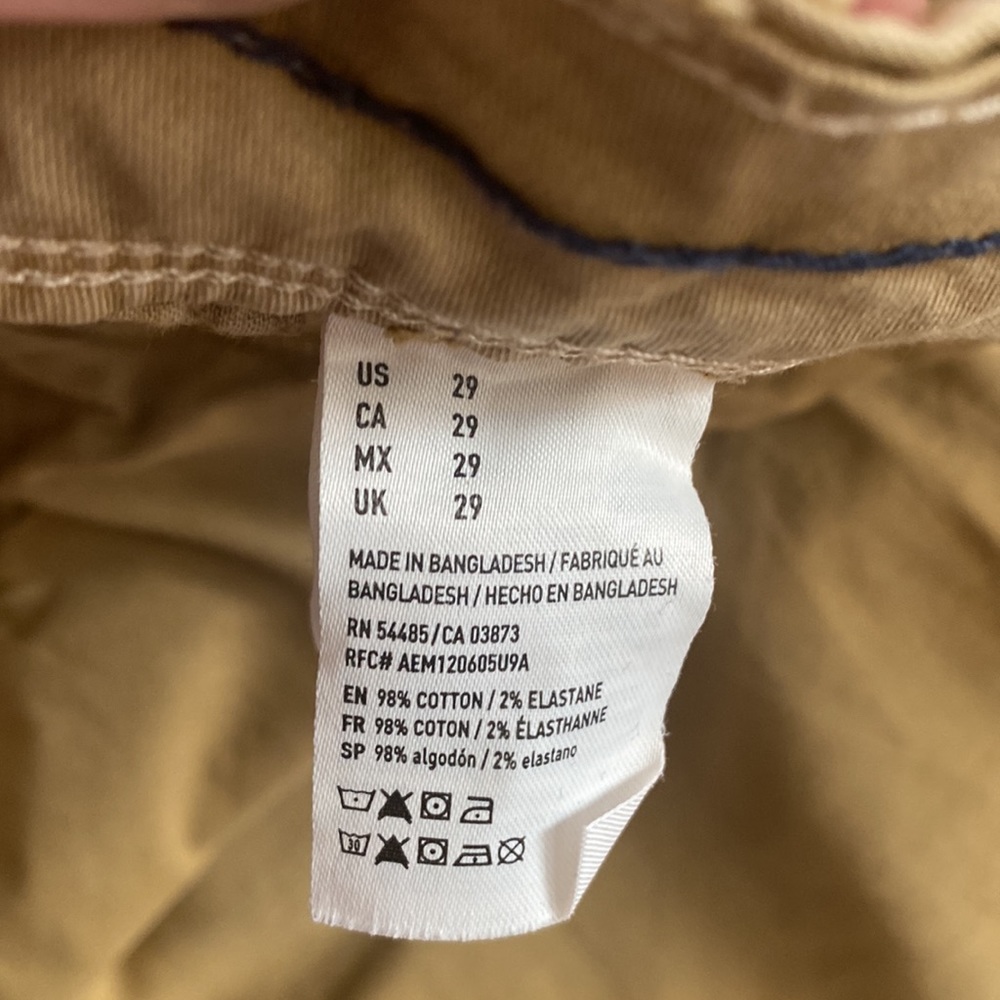 29 waist American Eagle khaki shorts - Picture 4 of 5